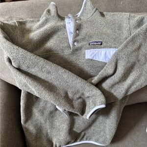 Patagonia Gray and Violet Synchilla Fleece size S